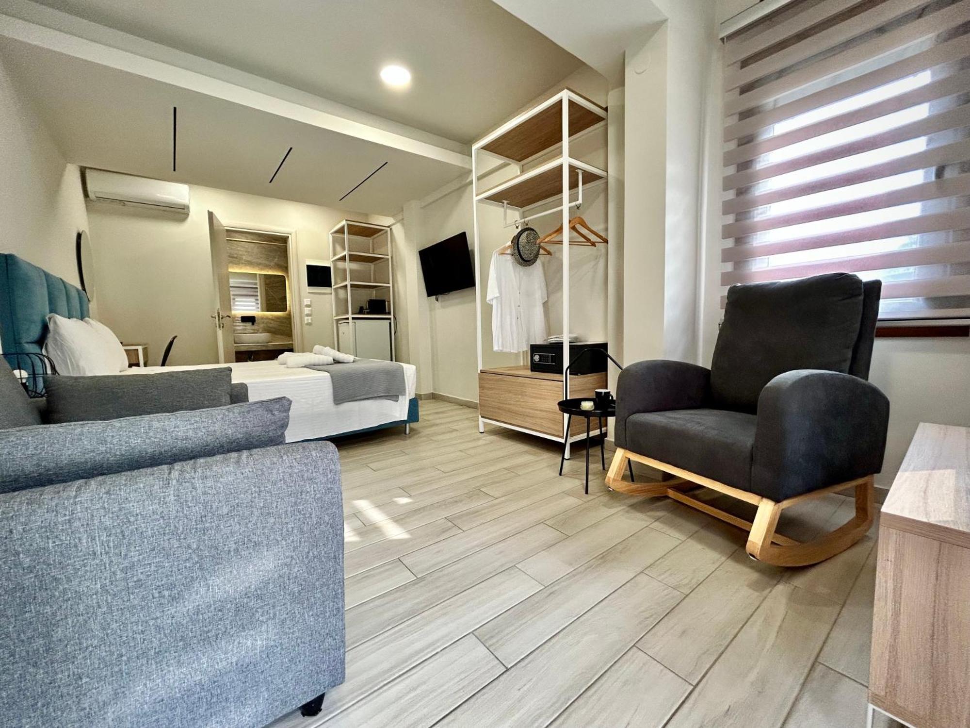 Porto Portes Suites Nea Poteidaia Exterior photo